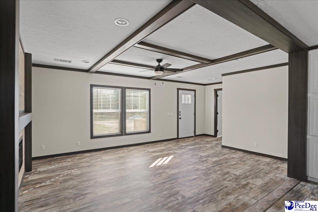 6493 Airport Road Photo 7