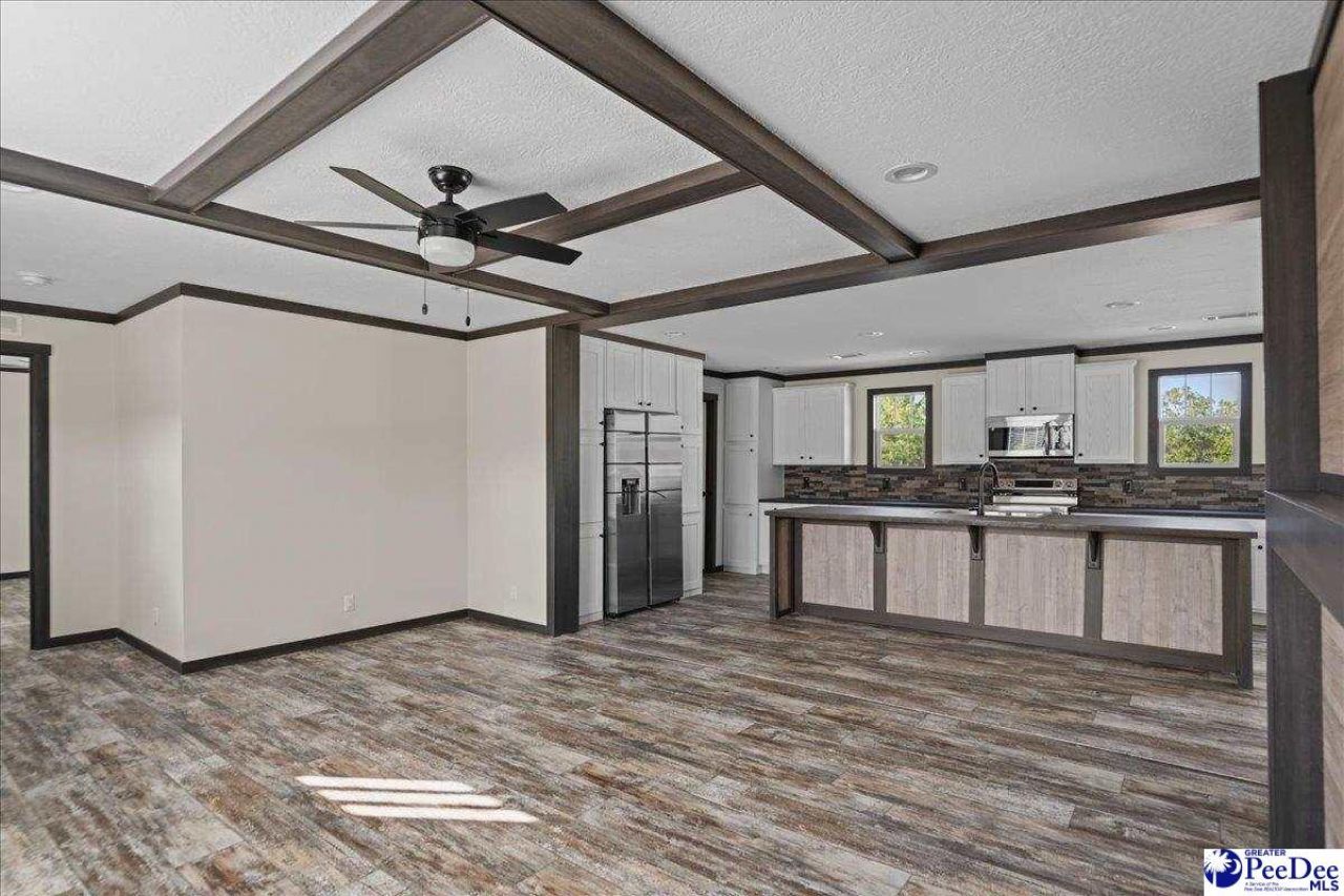 6493 Airport Road Photo 8