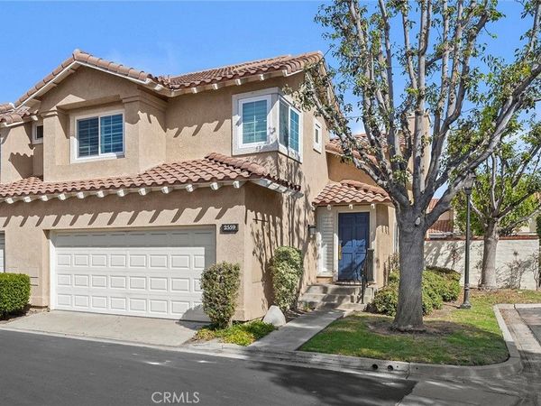 2559 Avenita Alpera, Tustin, CA 92782