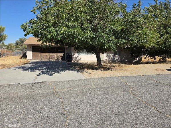 40104 174th E, Lake Los Angeles, CA 93591