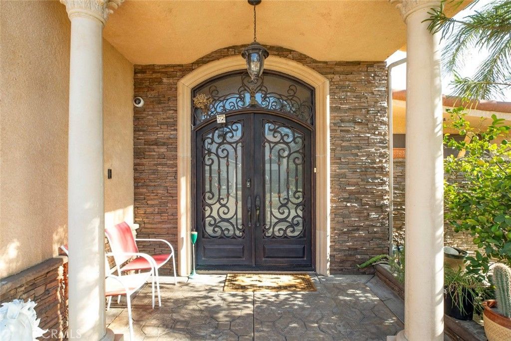 10610 Oak Tree, Sunland, CA 91040 Main Photo