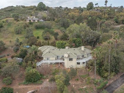 4327 Hollyhill Road Vista, CA 92084