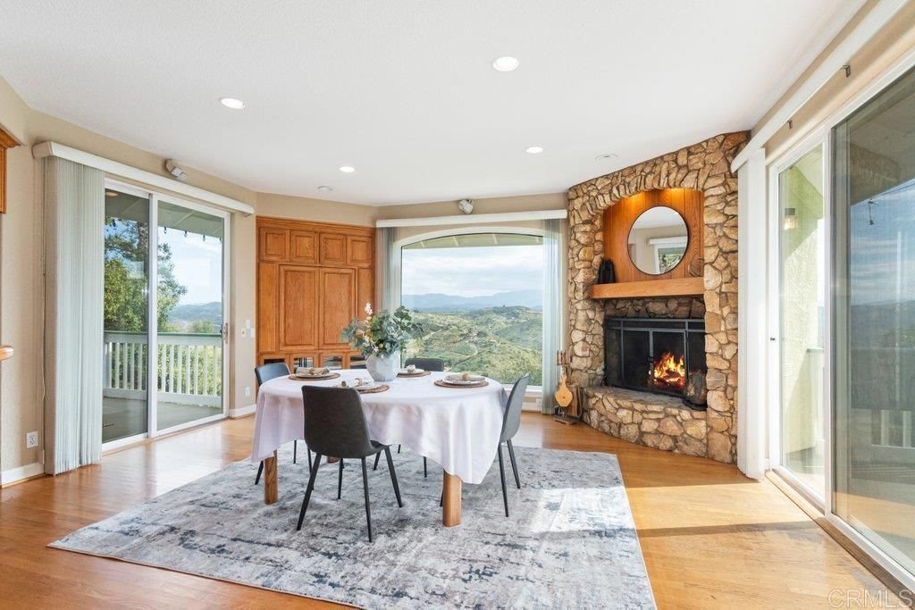 4327 Hollyhill Road, Vista, CA 92084 Main Photo
