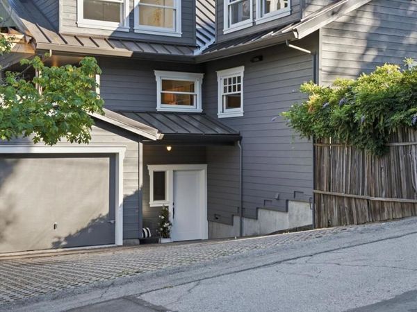 133 Russell Avenue, Portola Valley, CA 94028