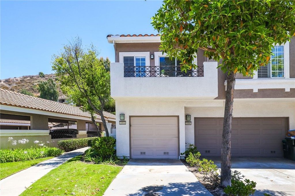 1004 S Dewcrest, Anaheim, CA 92808 Main Photo