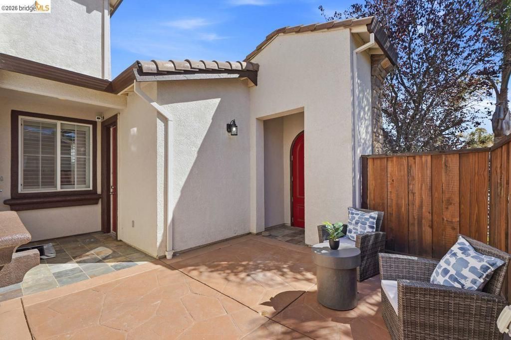 5671 Arcadia Cir, Discovery Bay, CA 94505 Main Photo