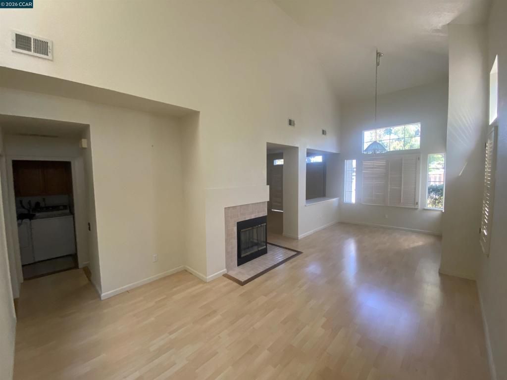 293 Scotts Vly, Hercules, CA 94547 Main Photo