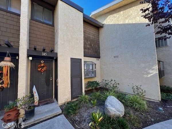 12750 Centralia Street, Unit 145, Lakewood, CA 90715
