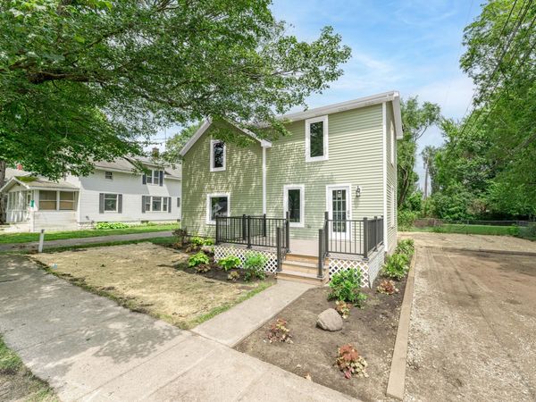109 Michigan Avenue, Hartford, MI 49057