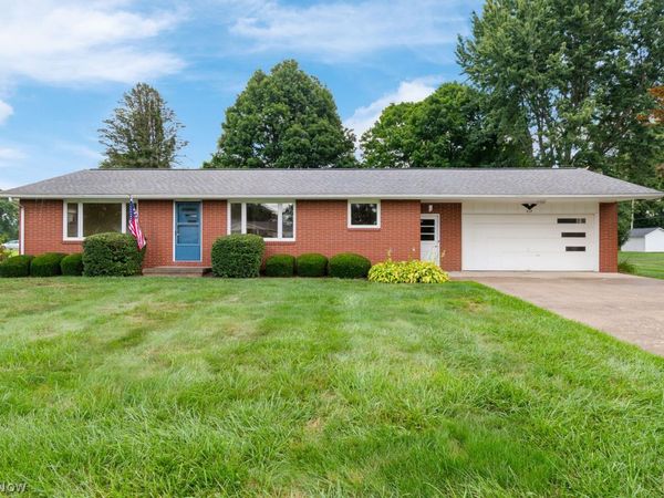 317 Mill Street NW, Tuscarawas, OH 44682