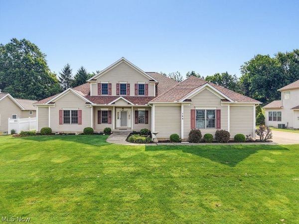 154 Whittlesey Drive, Tallmadge, OH 44278
