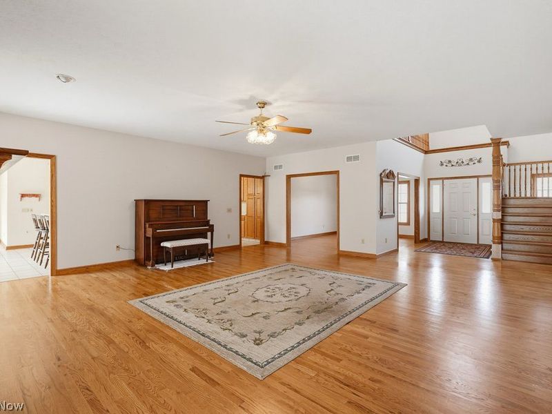 154 Whittlesey Drive, Tallmadge, OH 44278 Photo 11