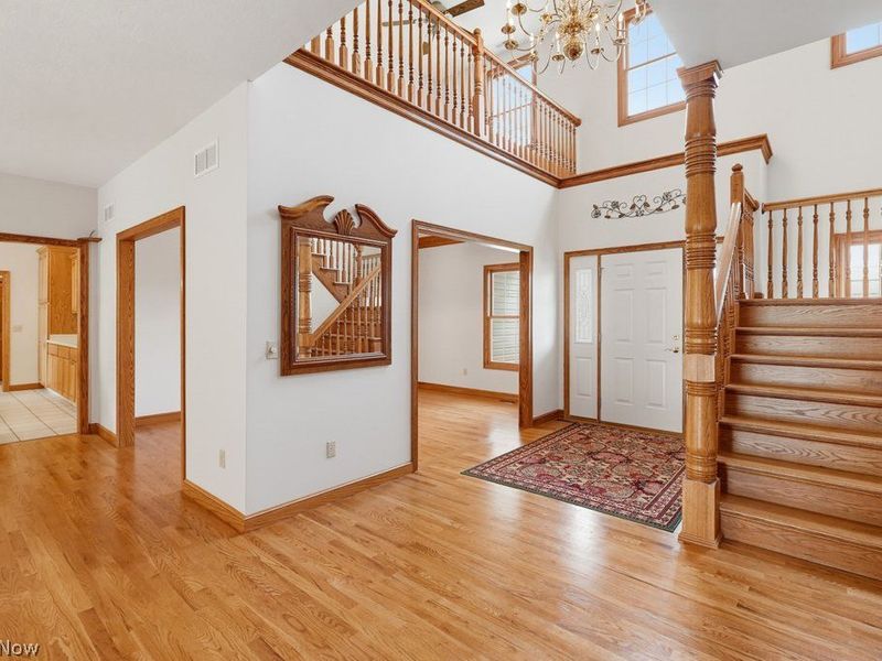 154 Whittlesey Drive, Tallmadge, OH 44278 Photo 4
