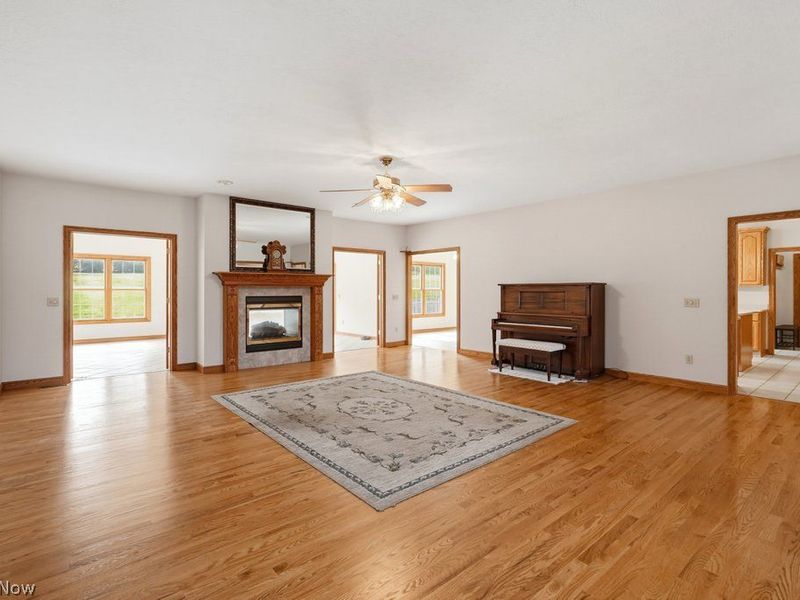 154 Whittlesey Drive, Tallmadge, OH 44278 Photo 9