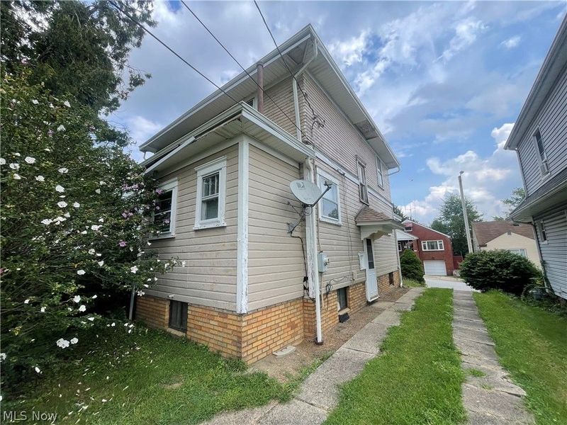 317 Cedar Avenue, Steubenville, OH 43952 Photo 3