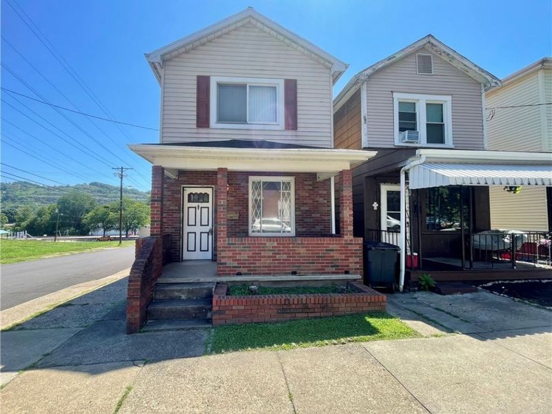 818 N 8th Street , Steubenville, OH 43952 Photo 2