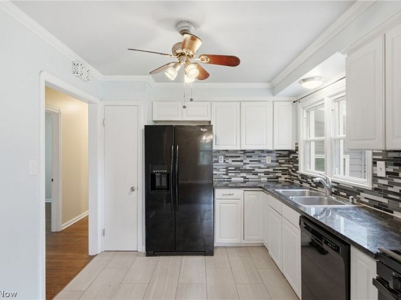 10602 Windham Road , Parma, OH 44130 Photo 16