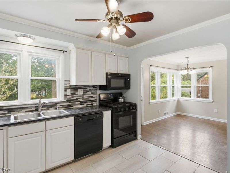 10602 Windham Road , Parma, OH 44130 Photo 18
