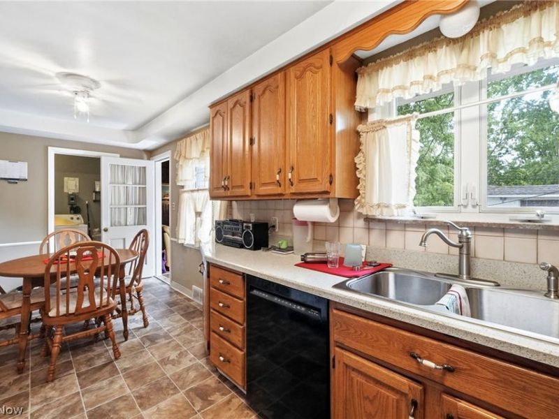 14471 Washington Boulevard, University Heights, OH 44118 Photo 25