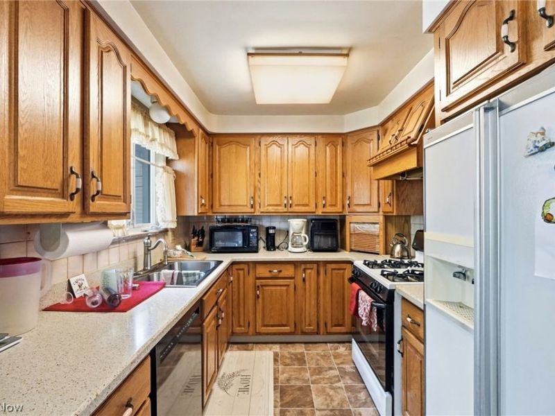 14471 Washington Boulevard, University Heights, OH 44118 Photo 27