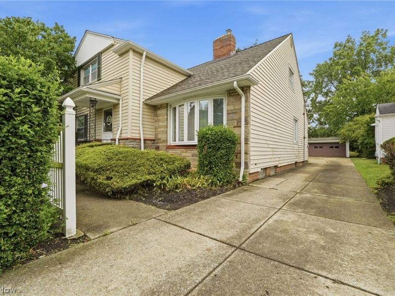 14471 Washington Boulevard , University Heights, OH 44118 Photo 4
