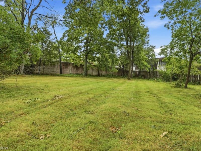 14471 Washington Boulevard , University Heights, OH 44118 Photo 8