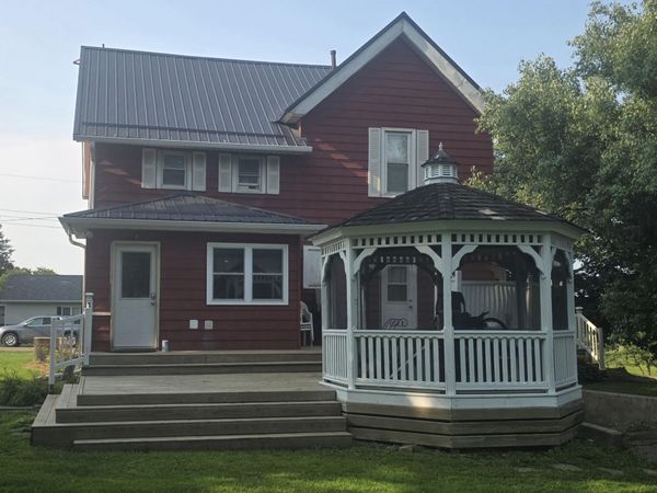 106 E High Street, Richland, IA 52585