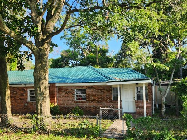 2500 Amherst Street , Brunswick, GA 31520