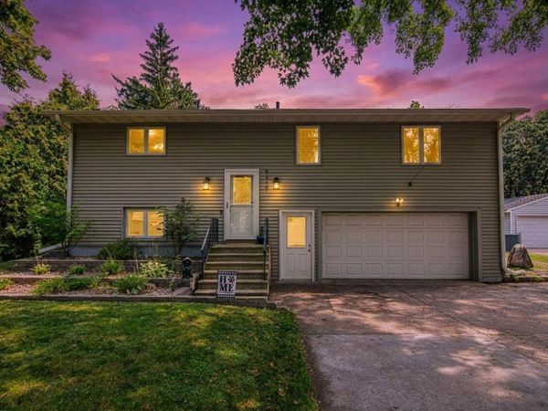 5919 Oldfield Avenue N, Stillwater, MN 55082