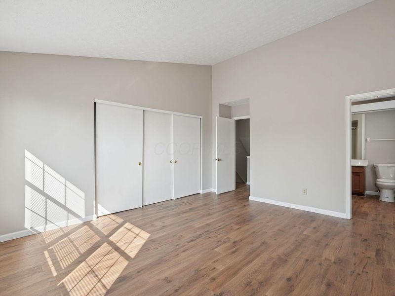 1279 Lane On The , Columbus, OH 43235 Photo 15