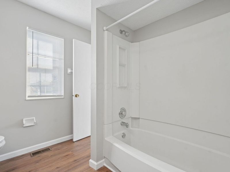 1279 Lane On The , Columbus, OH 43235 Photo 17