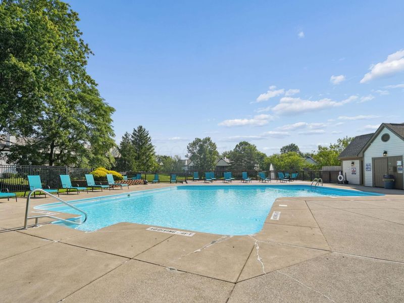 1279 Lane On The , Columbus, OH 43235 Photo 28