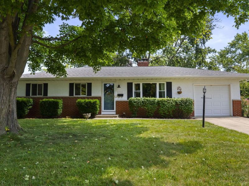 5566 Sandalwood Boulevard , Columbus, OH 43229 Photo 1