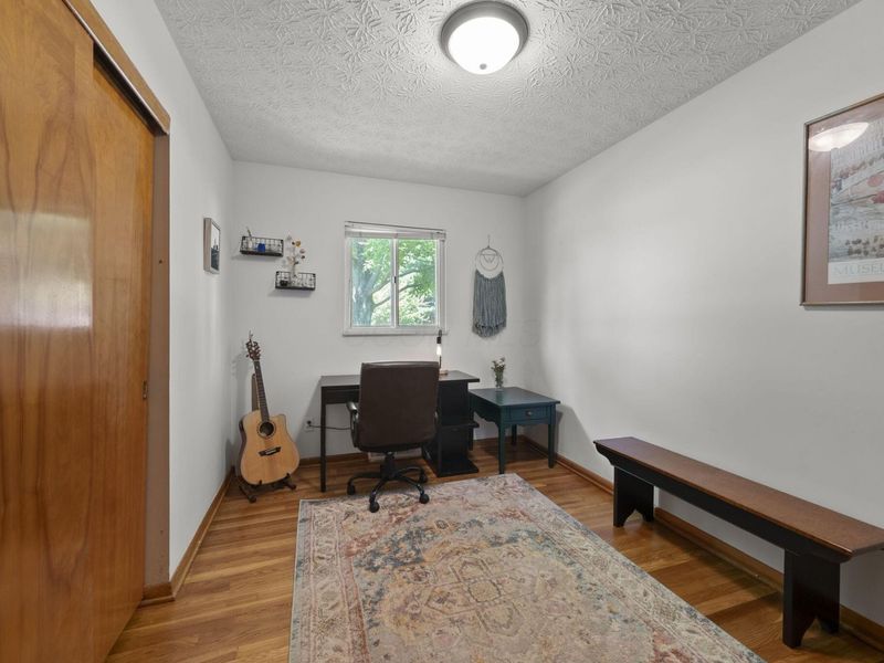 5566 Sandalwood Boulevard , Columbus, OH 43229 Photo 18