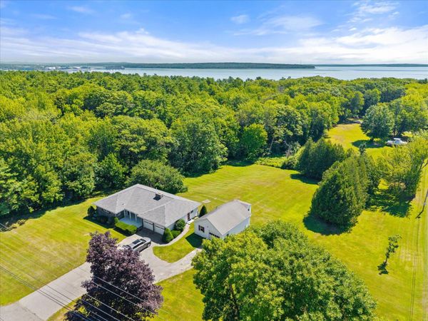 240 W Main Street, Searsport, ME 04974