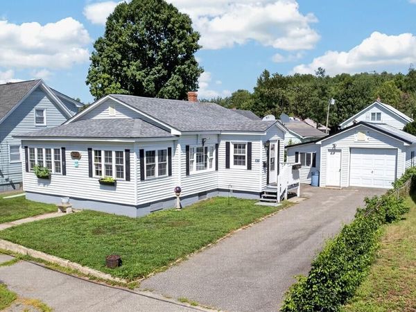 61 Waldo Street , Millinocket, ME 04462