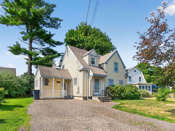 404 Ohio Street , Bangor, ME 04401