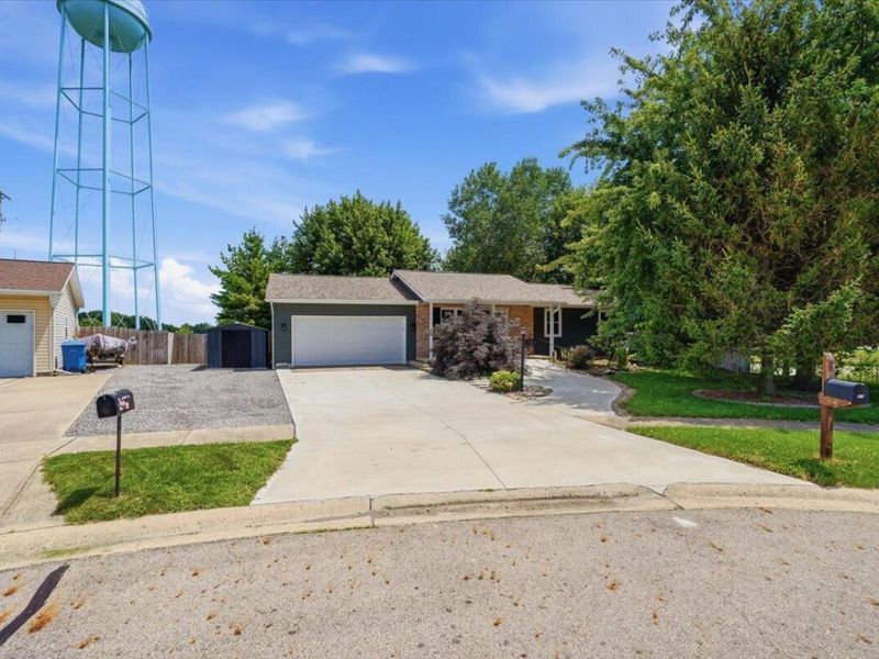 49 Lloyd Drive, North Lewisburg, OH 43060 Photo 3