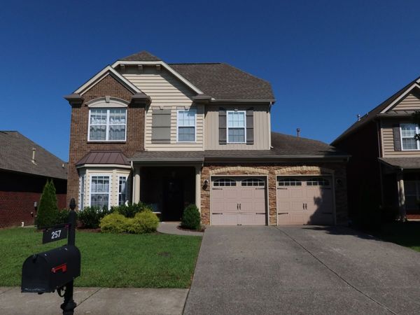 257 Meandering Dr , Lebanon, TN 37090