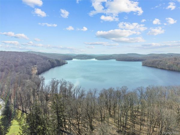 316 Vista On The Lake , Carmel, NY 10512