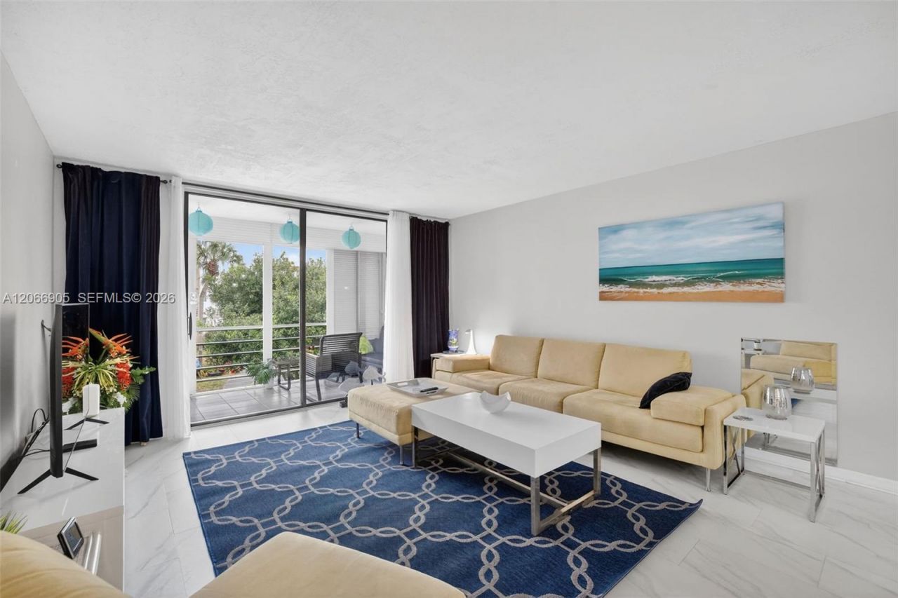 2801 Somerset Dr , Unit 205, Lauderdale Lakes, FL 33311 Photo