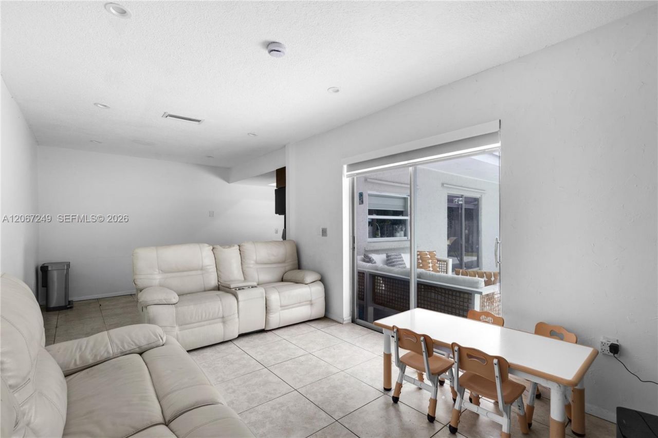 11911 NW 32nd Mnr , Sunrise, FL 33323 Photo