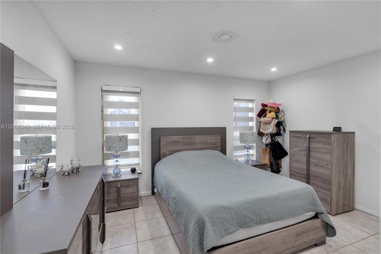 11911 NW 32nd Mnr , Sunrise, FL 33323 Photo