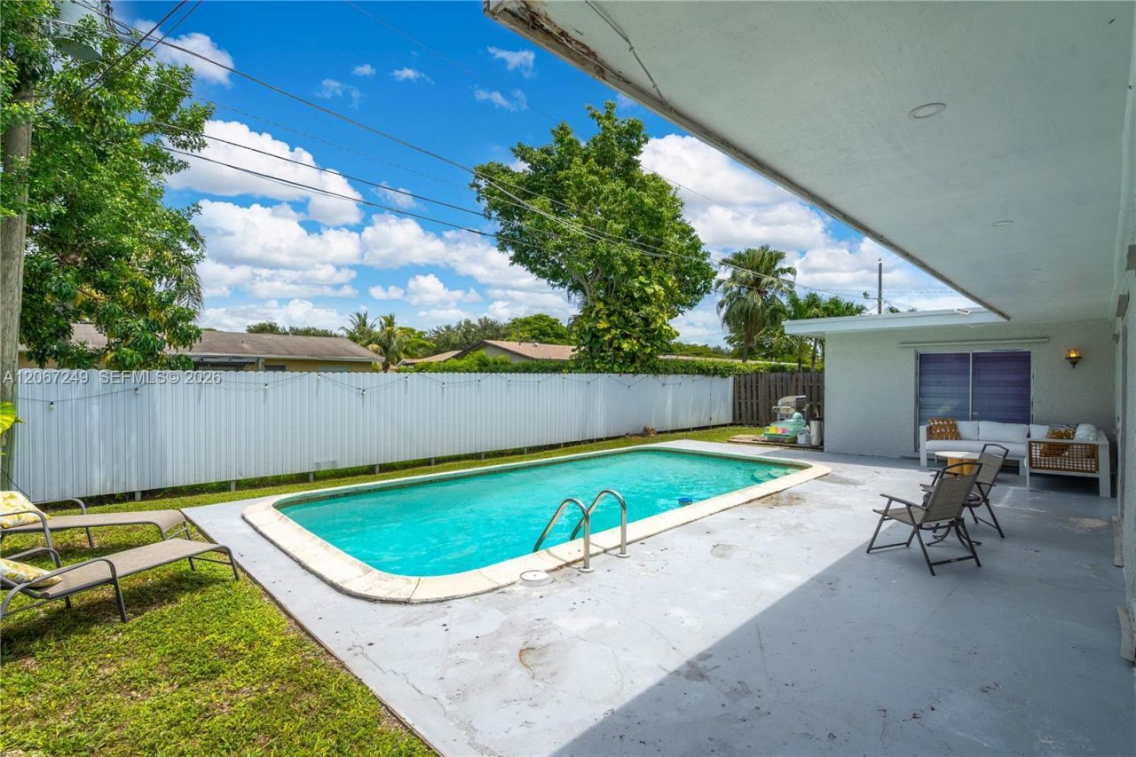 11911 NW 32nd Mnr , Sunrise, FL 33323 Photo