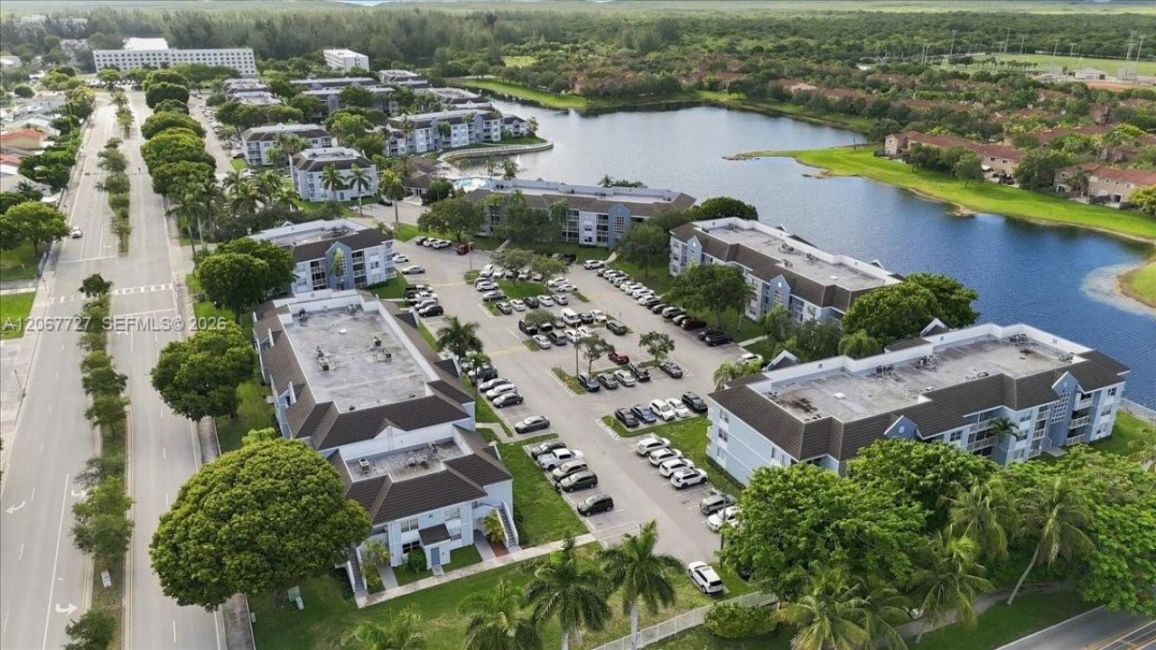 8660 SW 212th St, Unit 306, Cutler Bay, FL 33189 Photo