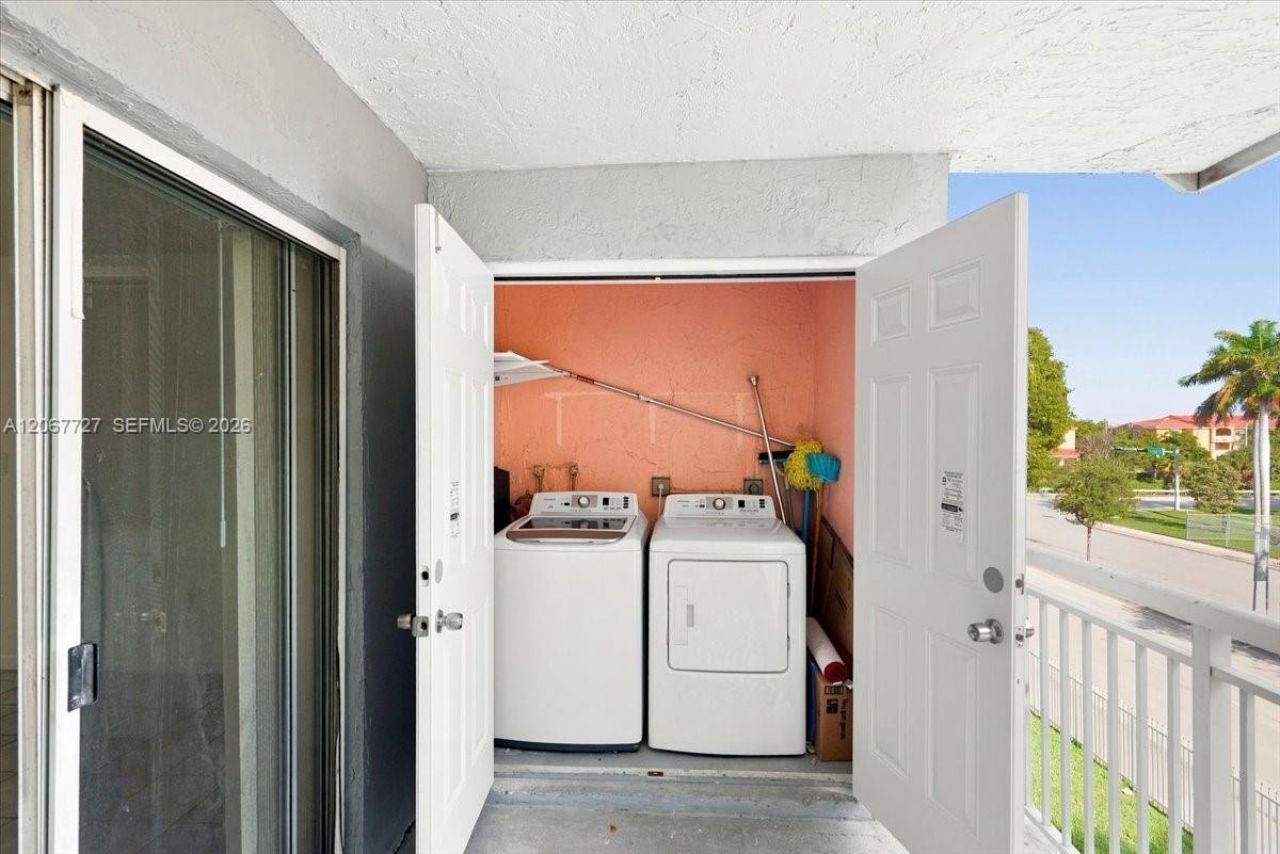 8660 SW 212th St, Unit 306, Cutler Bay, FL 33189 Photo