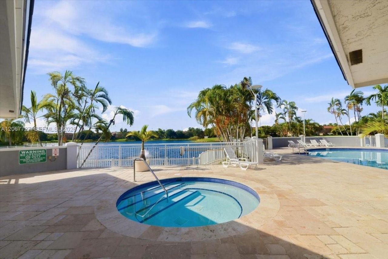 8660 SW 212th St, Unit 306, Cutler Bay, FL 33189 Photo