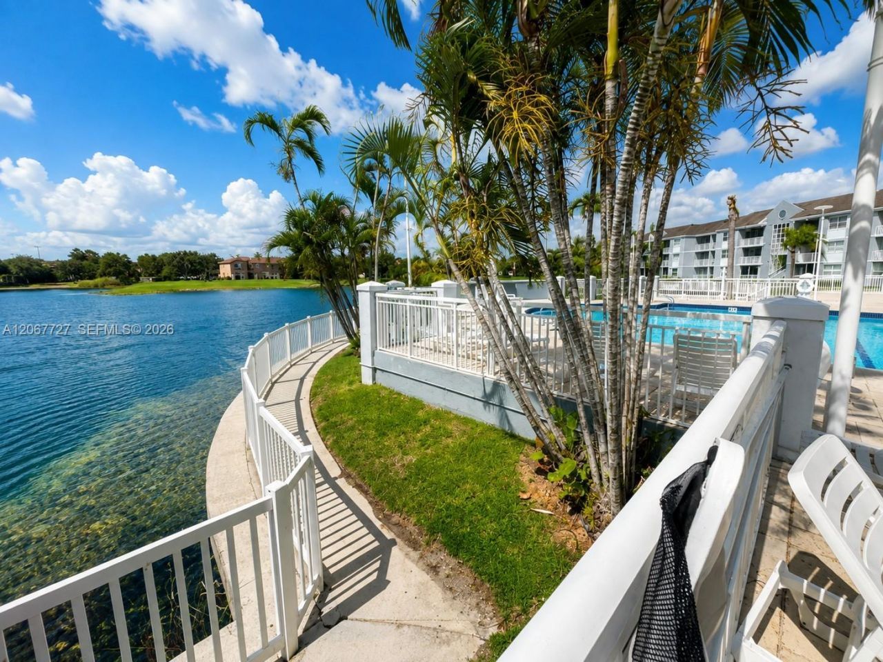 8660 SW 212th St, Unit 306, Cutler Bay, FL 33189 Photo