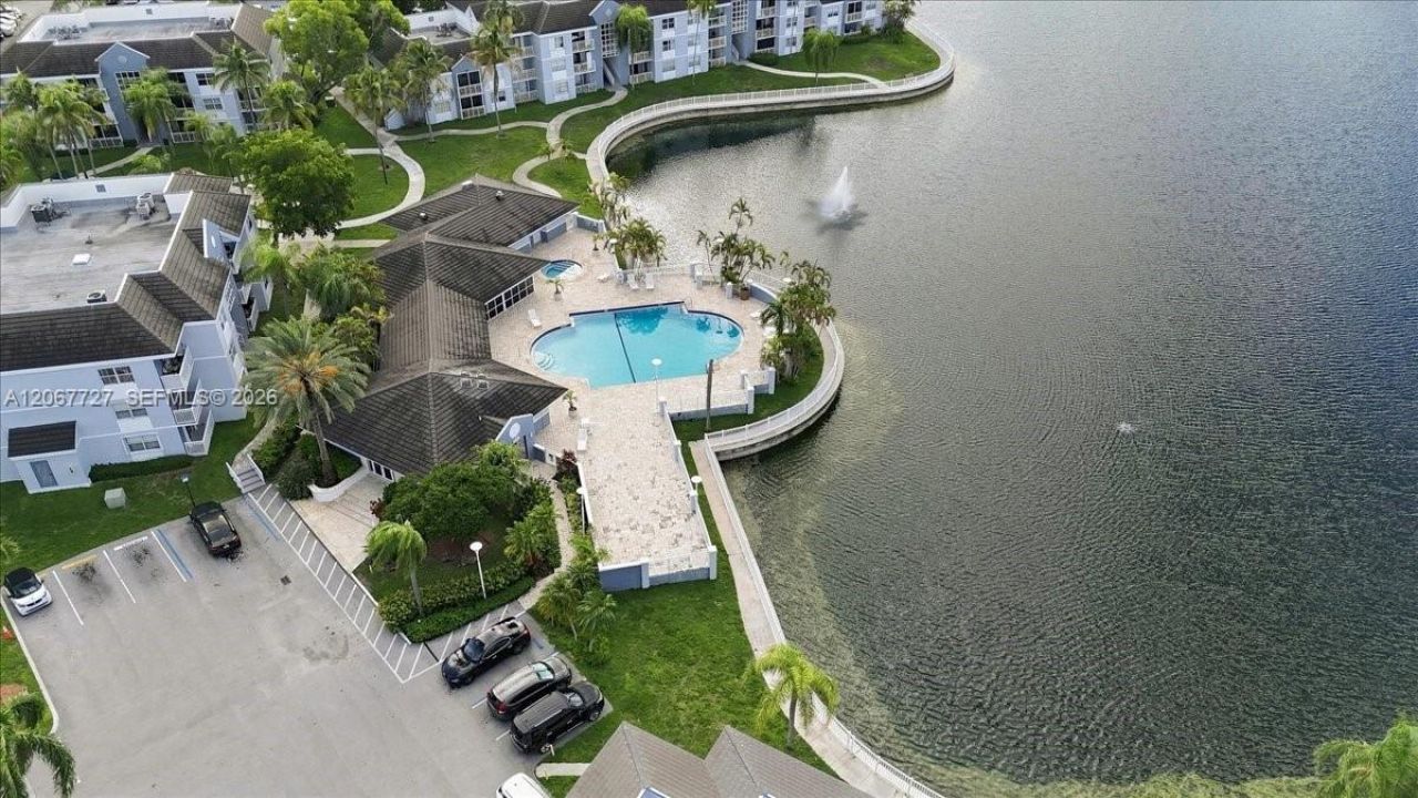 8660 SW 212th St, Unit 306, Cutler Bay, FL 33189 Photo