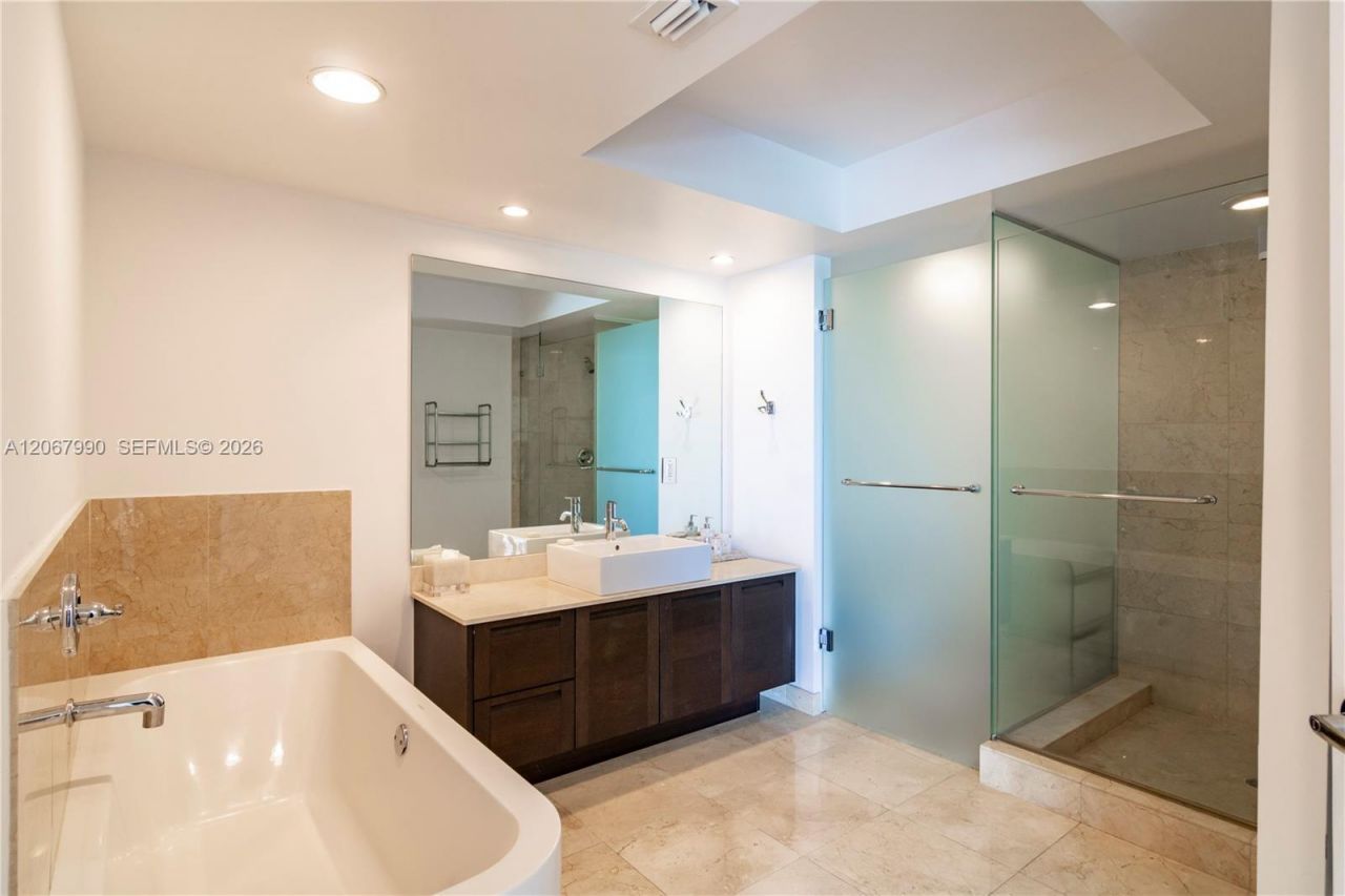 150 Sunny Isles Blvd , Unit 1-1604, Sunny Isles Beach, FL 33160 Photo